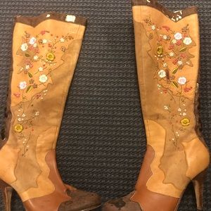 BOOTS 👢 BY SAM EDELMAN